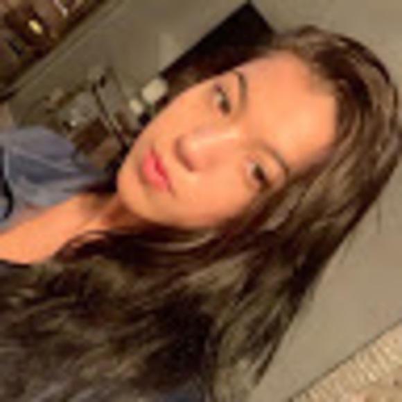 Meet your Posher, Christie - Picture 1 of 1